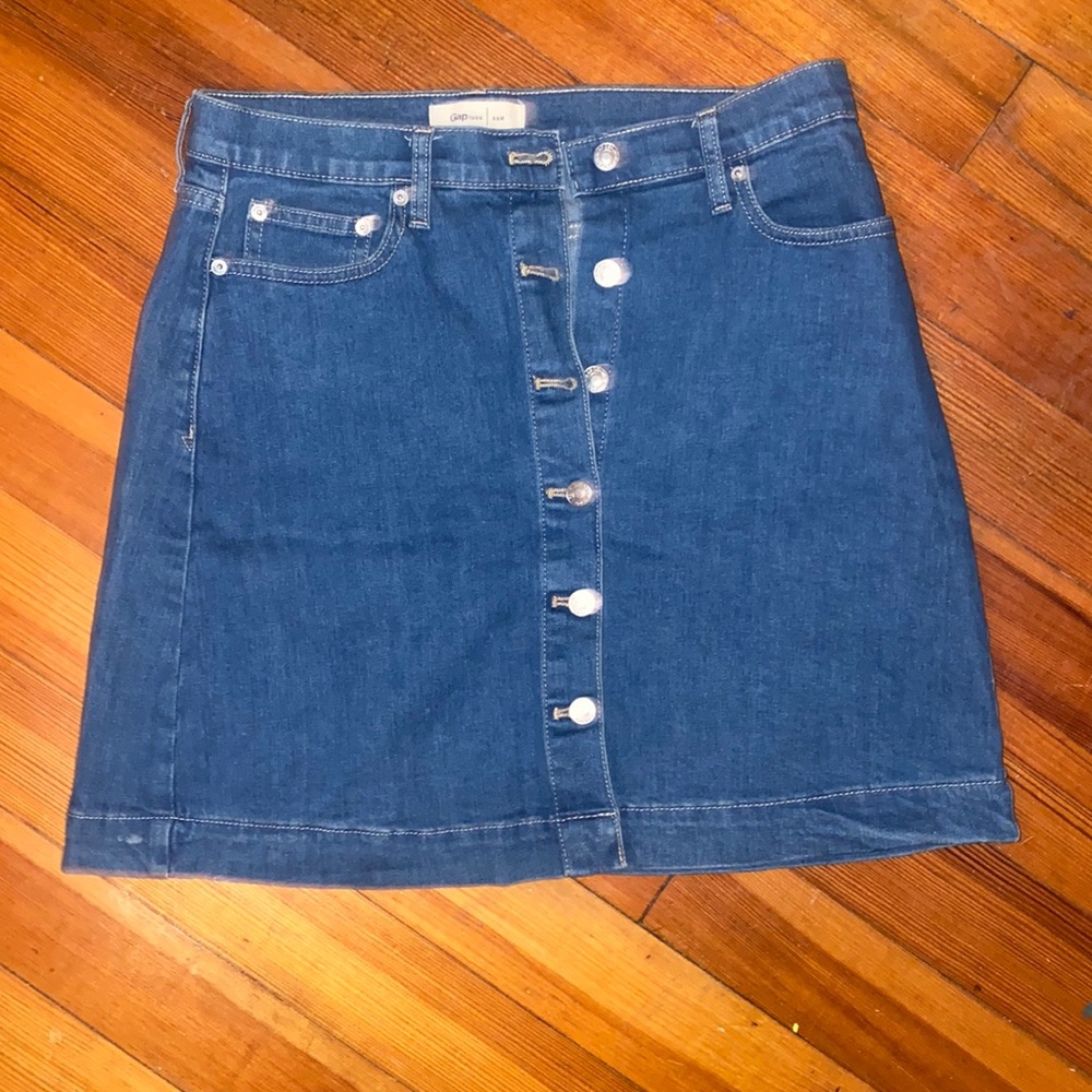 GAP button up Jean skirt